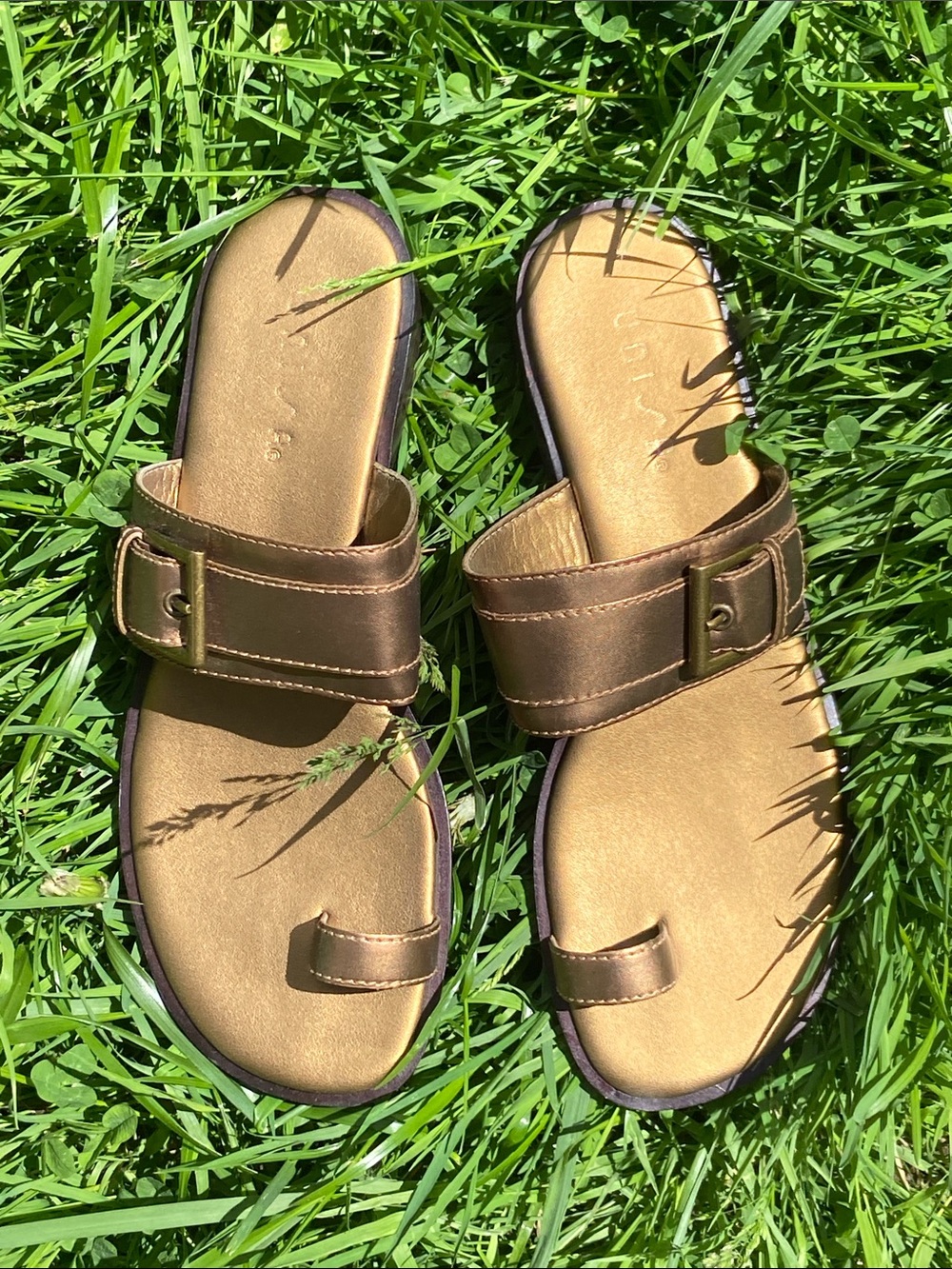 UNISA Hacia Bronze Leather Toe Ring Slides Sandals Women’s Size 8.5